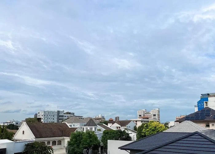 Apartment Modern-design 45 Sqm - Ultra Fast Wifi - Ekamai Bangkok
