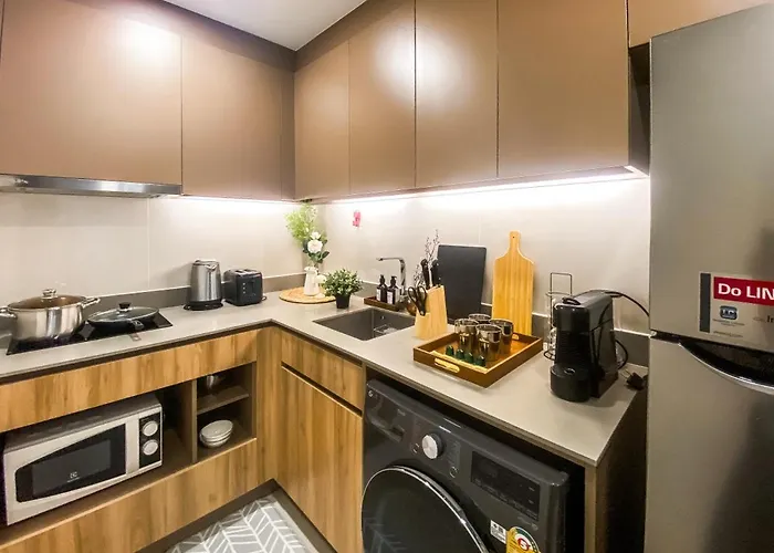 Modern-design 45 Sqm - Ultra Fast Wifi - Ekamai Apartment Bangkok